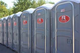 Best VIP or Luxury Restroom Trailers  in Chanute, KS
